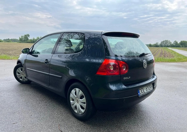 Volkswagen Golf cena 8200 przebieg: 360000, rok produkcji 2004 z Brzeg małe 92